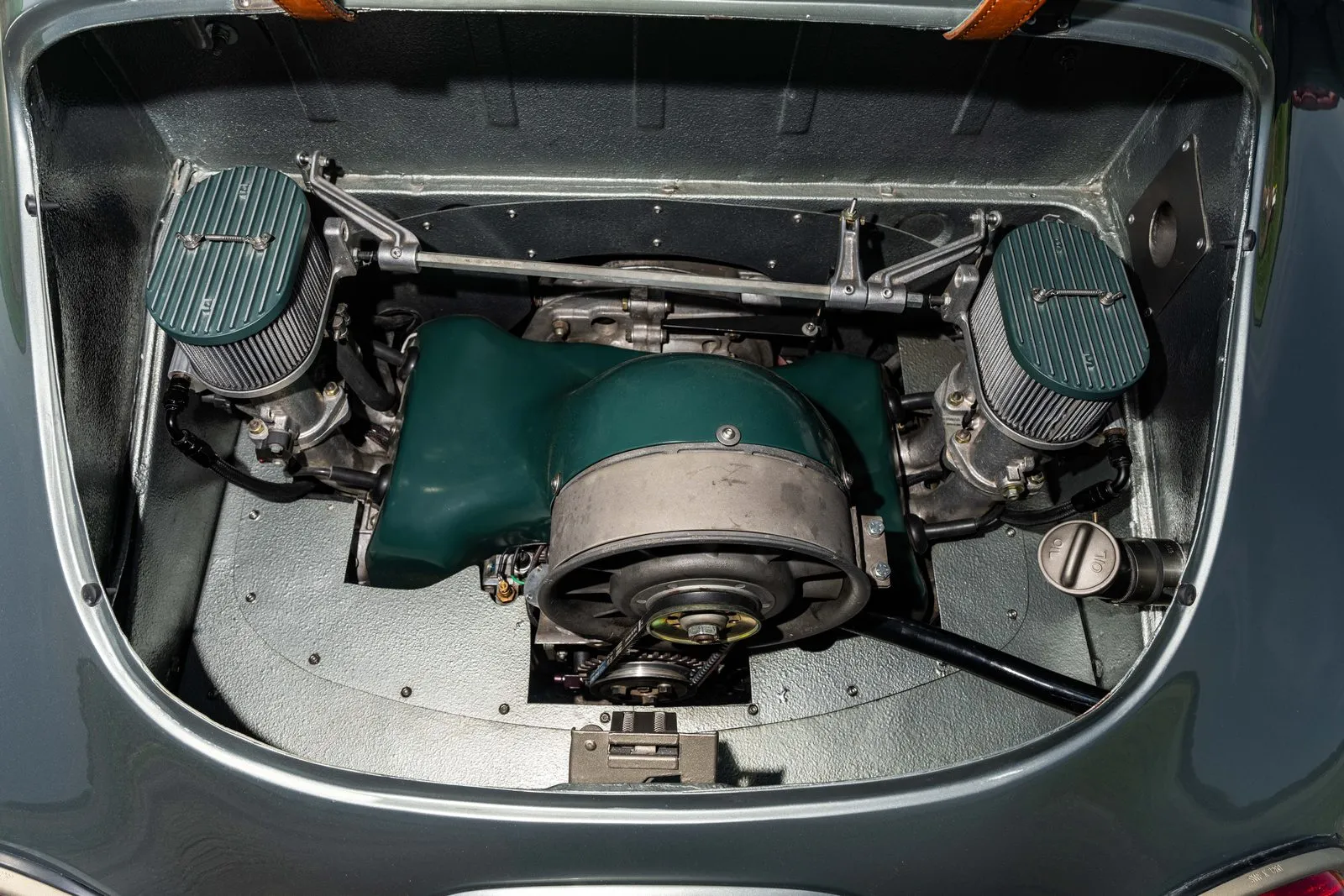 The engine bay with Type 4 motor and ITBs